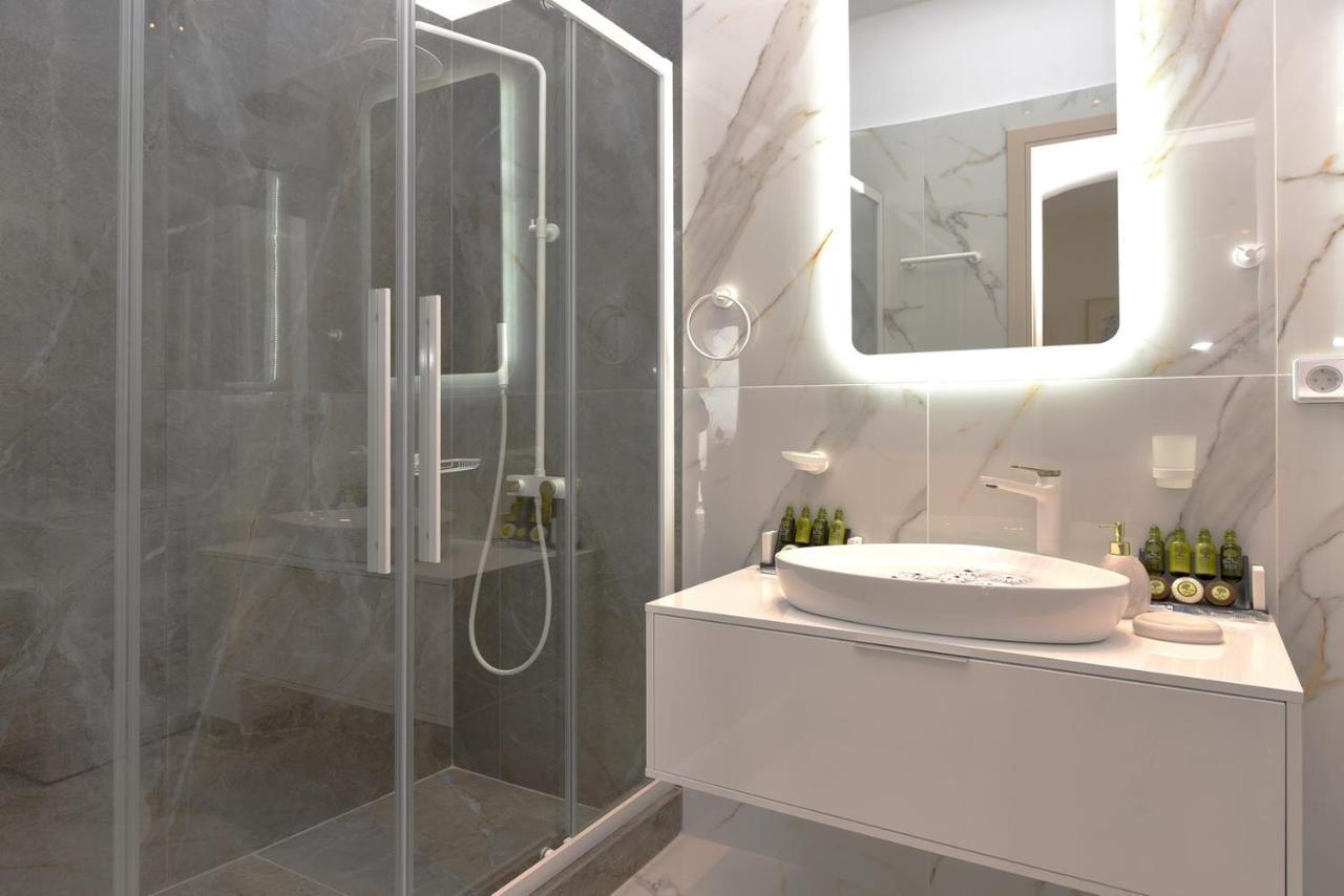 Syrene Luxury Suites Ermoupoli Ngoại thất bức ảnh